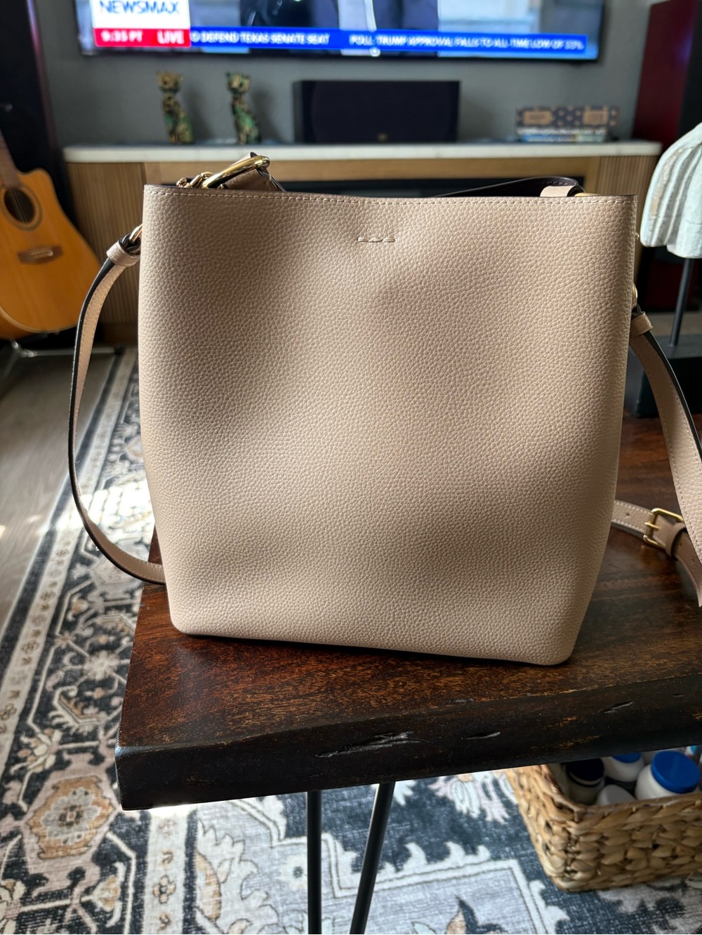 Authentic Coach Large Town Bucket Bag Taupe like new. $200. NOW!! $180.00 - Picture 2 of 12